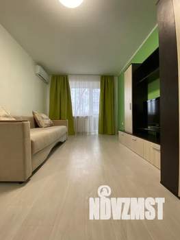 1-к квартира, посуточно, 30м2, 3/5 этаж