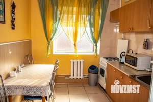 2-к квартира, посуточно, 60м2, 1/1 этаж