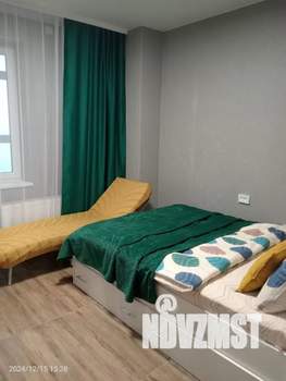 Студия квартира, посуточно, 36м2, 23/24 этаж