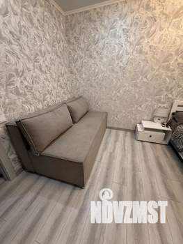 1-к квартира, посуточно, 38м2, 8/20 этаж