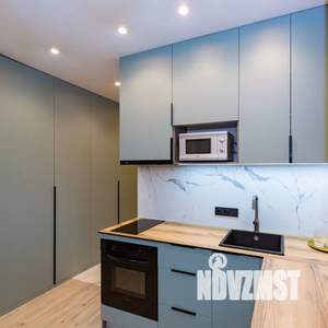 Студия квартира, посуточно, 27м2, 19/25 этаж