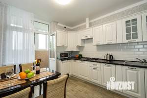 1-к квартира, посуточно, 43м2, 1/1 этаж