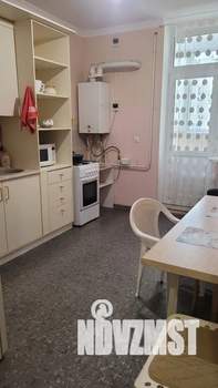 1-к квартира, посуточно, 43м2, 8/24 этаж