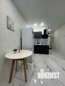 Студия квартира, посуточно, 28м2, 20/25 этаж