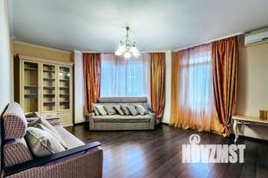 2-к квартира, посуточно, 100м2, 1/1 этаж