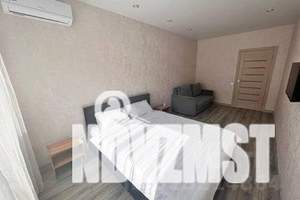 1-к квартира, посуточно, 42м2, 4/25 этаж