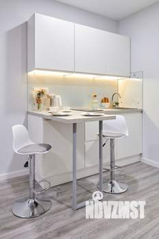 Студия квартира, посуточно, 32м2, 15/24 этаж