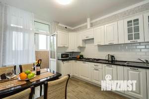 1-к квартира, посуточно, 43м2, 1/1 этаж