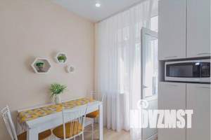 1-к квартира, посуточно, 39м2, 10/22 этаж