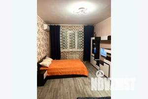 1-к квартира, посуточно, 45м2, 4/10 этаж