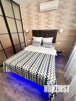 Студия квартира, посуточно, 34м2, 3/24 этаж