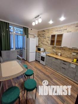 1-к квартира, посуточно, 43м2, 1/24 этаж