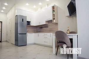 Студия квартира, посуточно, 34м2, 1/18 этаж