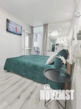 Студия квартира, посуточно, 30м2, 17/25 этаж