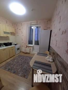 1-к квартира, посуточно, 40м2, 7/17 этаж