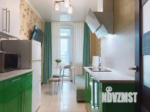 1-к квартира, посуточно, 43м2, 1/1 этаж