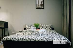 Студия квартира, посуточно, 37м2, 2/8 этаж