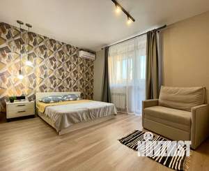 Студия квартира, посуточно, 32м2, 7/24 этаж