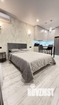 Студия квартира, посуточно, 30м2, 1/24 этаж