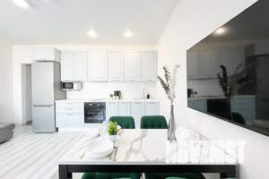 1-к квартира, посуточно, 42м2, 19/19 этаж