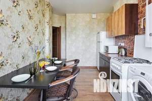 1-к квартира, посуточно, 40м2, 8/12 этаж