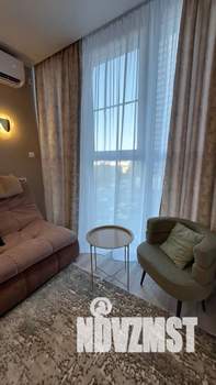 1-к квартира, посуточно, 42м2, 6/25 этаж