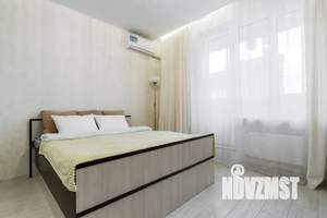 Студия квартира, посуточно, 30м2, 11/17 этаж