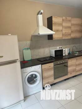 1-к квартира, посуточно, 40м2, 13/24 этаж