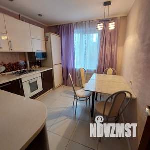 3-к квартира, посуточно, 64м2, 3/9 этаж