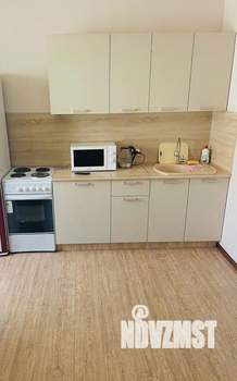 Студия квартира, посуточно, 30м2, 12/17 этаж