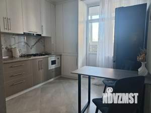 1-к квартира, посуточно, 35м2, 6/23 этаж