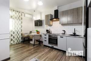 1-к квартира, посуточно, 43м2, 18/31 этаж