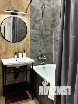 1-к квартира, посуточно, 32м2, 7/9 этаж