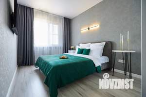 1-к квартира, посуточно, 32м2, 18/25 этаж