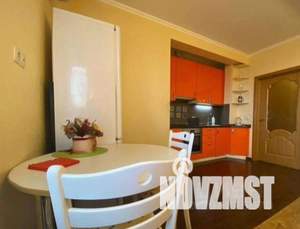 1-к квартира, на длительный срок, 55м2, 8/18 этаж