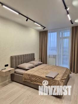 1-к квартира, посуточно, 35м2, 8/25 этаж