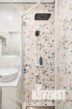 Студия квартира, посуточно, 35м2, 13/24 этаж