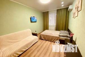 1-к квартира, посуточно, 42м2, 3/25 этаж