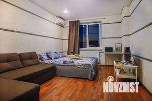 1-к квартира, посуточно, 40м2, 16/23 этаж