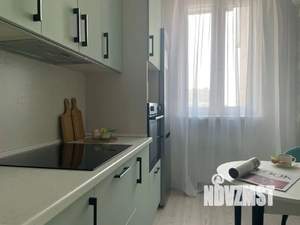 1-к квартира, посуточно, 33м2, 8/25 этаж