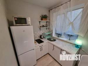 1-к квартира, посуточно, 27м2, 1/2 этаж