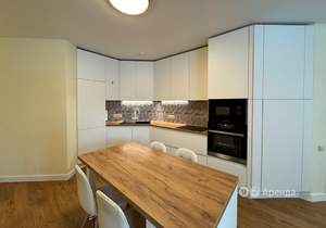 3-к квартира, на длительный срок, 82м2, 2/24 этаж