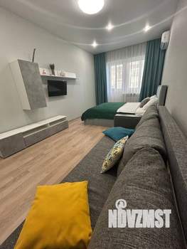 1-к квартира, посуточно, 45м2, 5/25 этаж