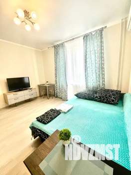 Студия квартира, посуточно, 25м2, 9/17 этаж