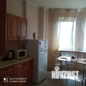1-к квартира, посуточно, 47м2, 7/16 этаж