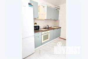 1-к квартира, посуточно, 37м2, 15/25 этаж