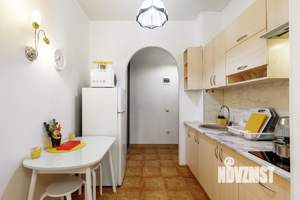 1-к квартира, посуточно, 35м2, 11/16 этаж