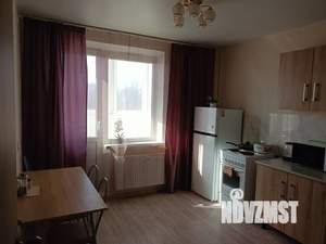 1-к квартира, посуточно, 35м2, 3/18 этаж