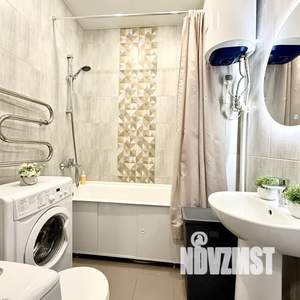 Студия квартира, посуточно, 30м2, 2/7 этаж