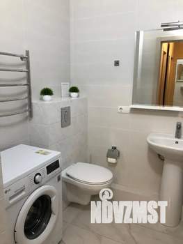 1-к квартира, посуточно, 40м2, 12/22 этаж